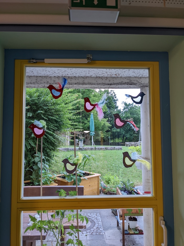 Fensterbilder mit Blick in den Garten